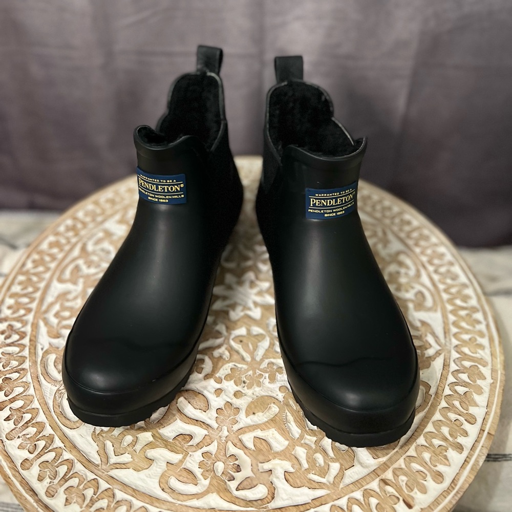 Pendleton Ladies Chelsea Rain Boot w Plush Interior | Sz 9 - Picture 3 of 12